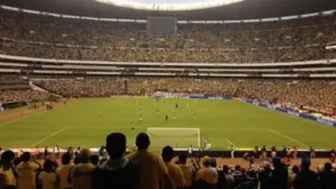 19岁新星夺冠独揽800万奖金，谱写青春辉煌，狂欢庆功！